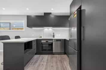 17/15 Brook Street, Waiwhetu