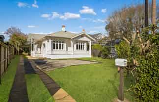 128 The Drive, Epsom