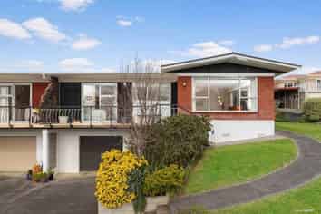 2B Lynley Terrace, Pukekohe