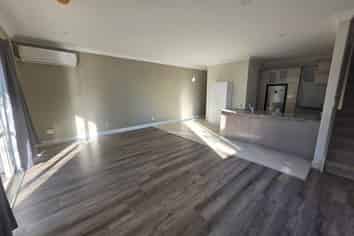 9/126 Stancombe Road, Flat Bush