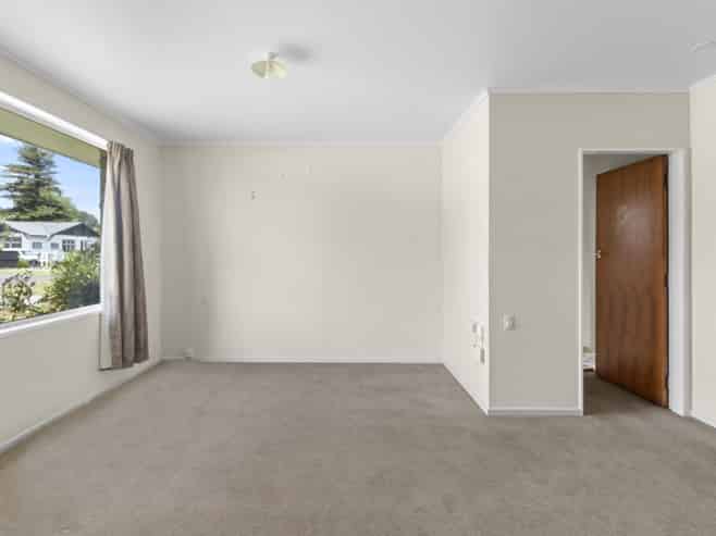 8a Hillary Place, Leamington