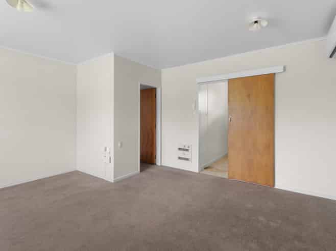 8a Hillary Place, Leamington
