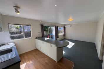 2/3 Edenvale Park Rd, Mount Eden