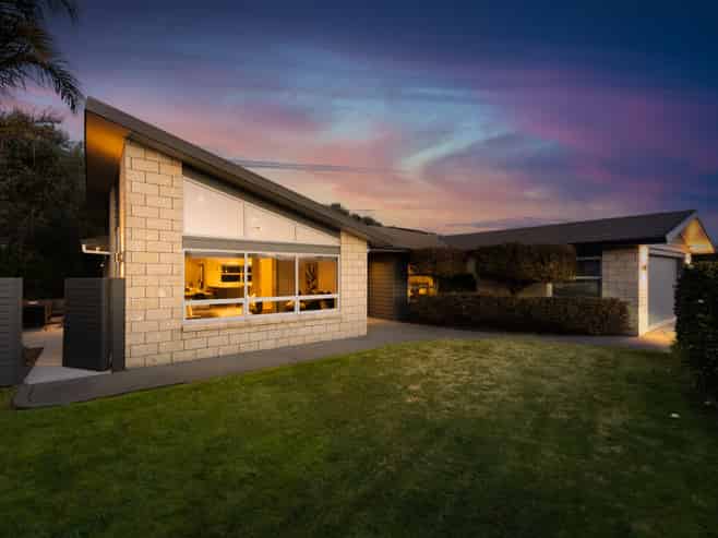 12 Telford Way, Raumati Beach