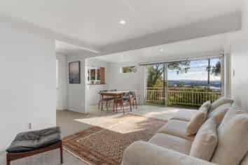 2 Barr Road, Mahurangi West