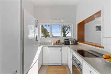 2 Barr Road, Mahurangi West