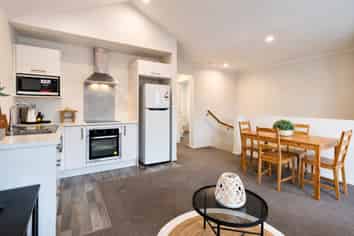 2/5 Teddy Street, Hamilton Central