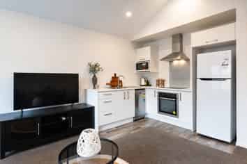 2/5 Teddy Street, Hamilton Central