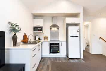 2/5 Teddy Street, Hamilton Central