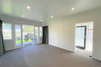 80 Alberton Ave, Mount Albert
