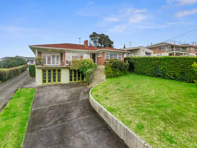 60 Jaemont Avenue, Te Atatu South