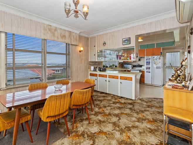 60 Jaemont Avenue, Te Atatu South