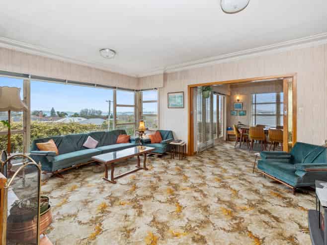 60 Jaemont Avenue, Te Atatu South