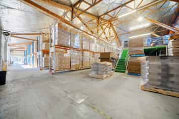 High-Profile Industrial Premises with Flexible Layout