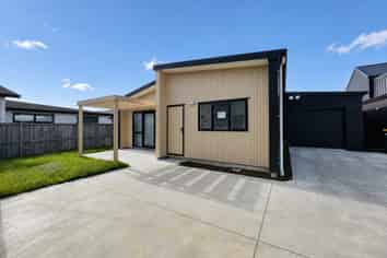 32 Black Beech Crescent, Takanini