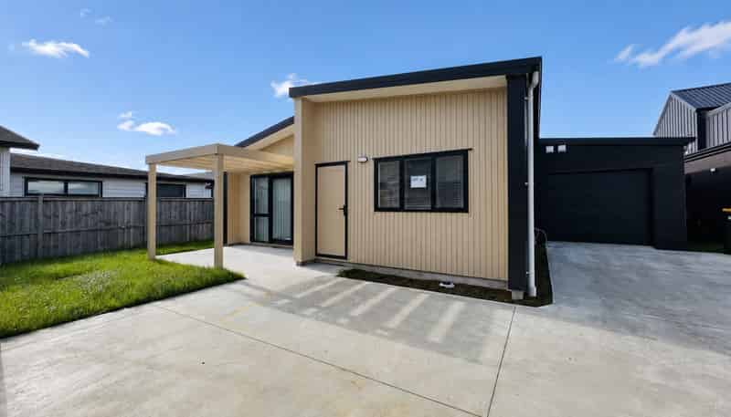 32 Black Beech Crescent, Takanini