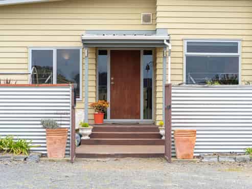 8 Warren Street, Foxton Beach