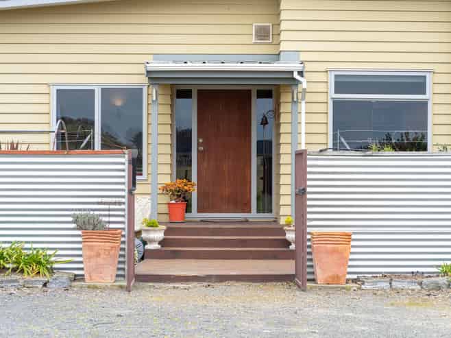 8 Warren Street, Foxton Beach