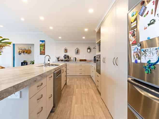 8 Warren Street, Foxton Beach