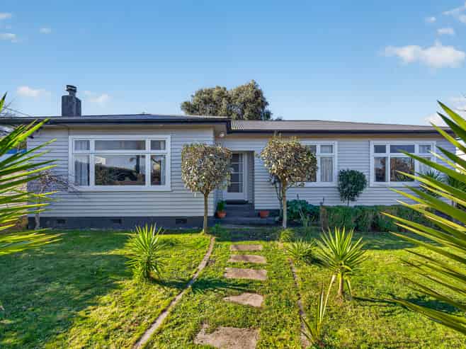 37 Dublin Street, Martinborough