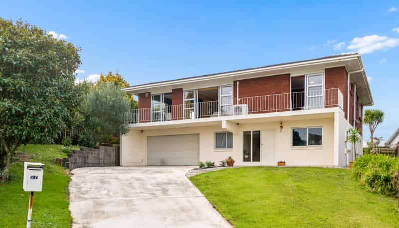 27 Vanbrugh Place, Bucklands Beach