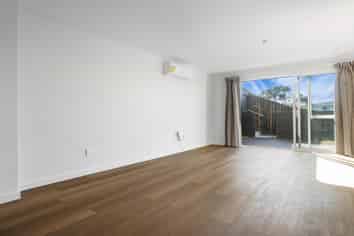 4/58 Glass Road, Mount Roskill