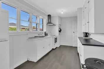 21 Ballantyne Avenue, Upper Riccarton