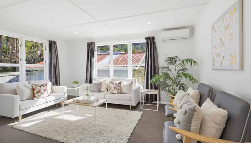 8A Frederick Street, Tawa