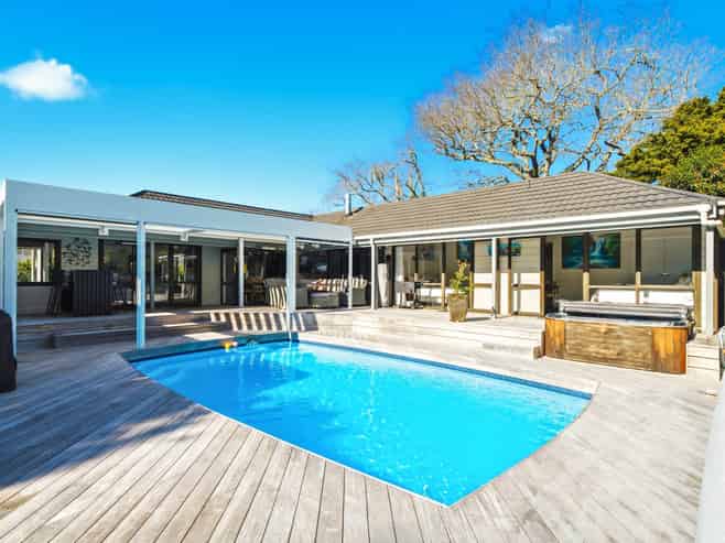 24 Jutland Street, Mairangi Bay