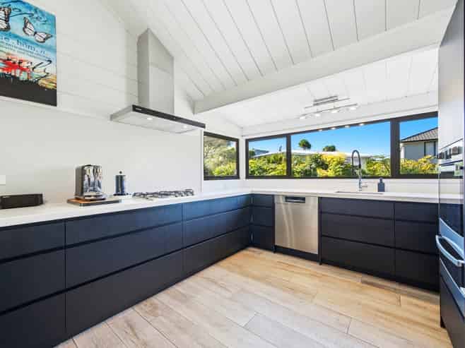24 Jutland Street, Mairangi Bay