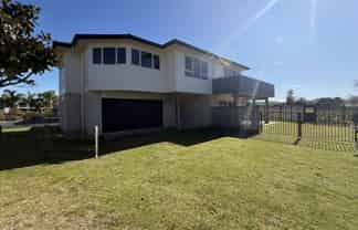 17 Centreway, Pauanui