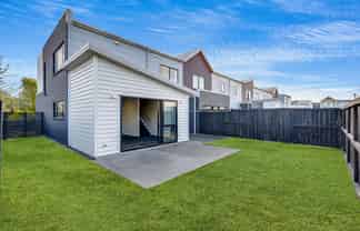 2 Rebekah Crescent, Flagstaff