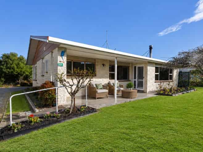 3B Bedford Terrace, Waipukurau