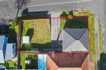 1 Russell Place, Brookfield