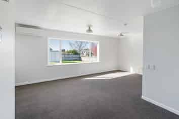 1 Russell Place, Brookfield