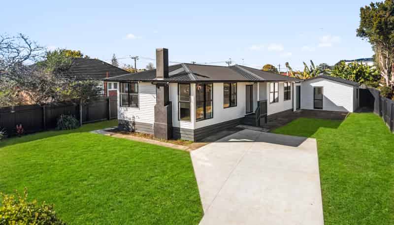 11 Hamill Road, Otara