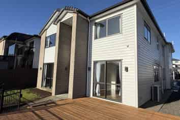 4  Dungloe Avenue, Flat Bush