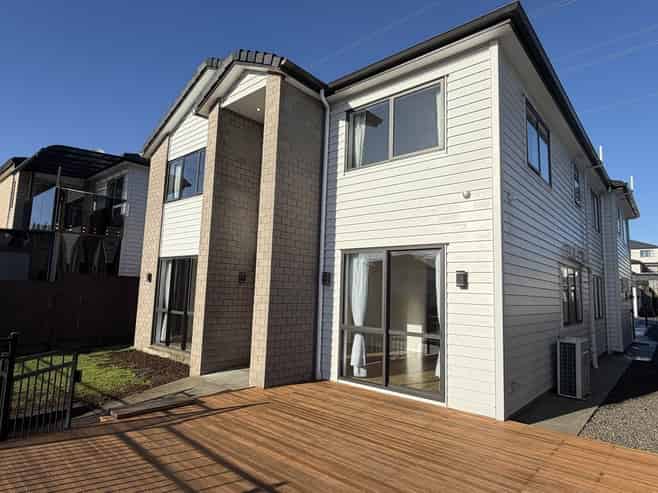 4  Dungloe Avenue, Flat Bush
