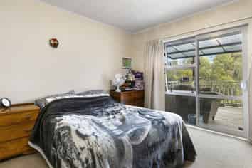 84 Taharepa Road, Hilltop