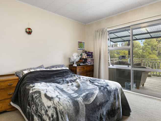 84 Taharepa Road, Hilltop