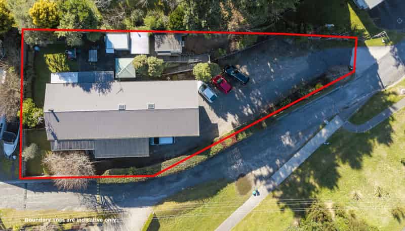 84 Taharepa Road, Hilltop