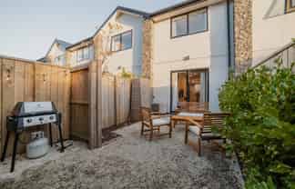 6/70 Brockworth Place, Riccarton