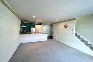 21/8-12 Girton Terrace, Mount Cook