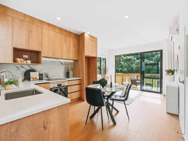 8-10 Lowtherhurst Road, Massey