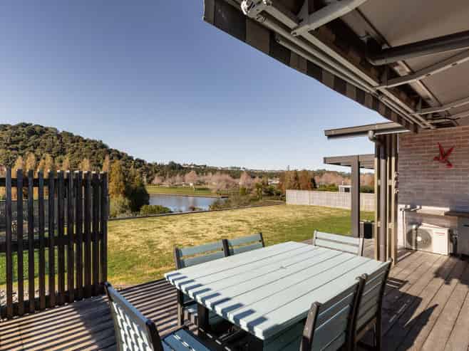 33 Landing Drive, Pyes Pa