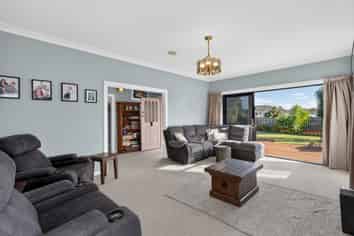 19 Bledisloe Avenue, Stoke