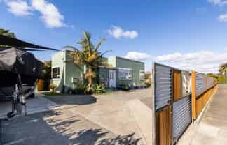 12 Barker Road, Marewa