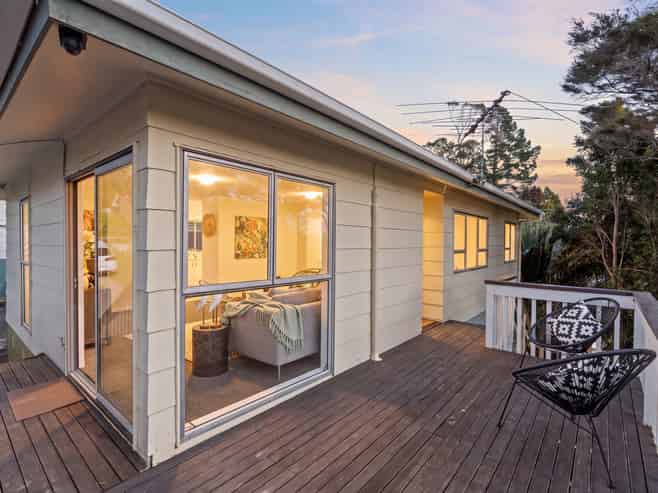 2/159A Manuka Road, Bayview