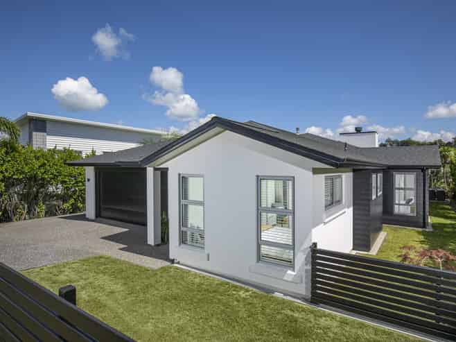 36 Boocock Crescent, Orewa