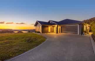 7 Kaiteriteri Close, Aotea